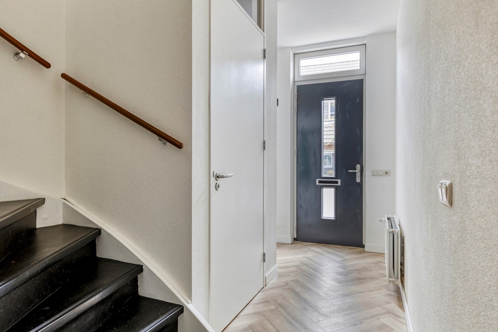 Prins Hendrikstraat 34c, Eline Makelaardij, foto 5.jpg